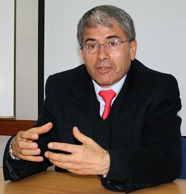 Carlos Martínez Becerra, Director Observatorio Economía Internacional del CID. Universidad Nacional de Colombia