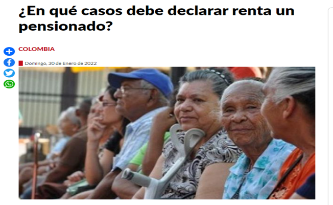 ¿En qué casos debe declarar renta un pensionado? Imagen de varios adultos mayores sentados en actitud de espera.