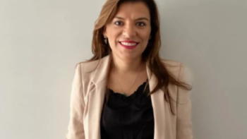 Flor Esther Salazar, nueva directora del área de Contabilidad y Finanzas